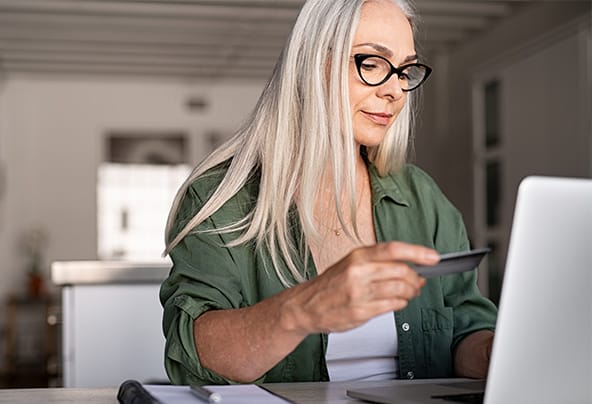 HELOC vs. Credit Cards: What’s the Difference?